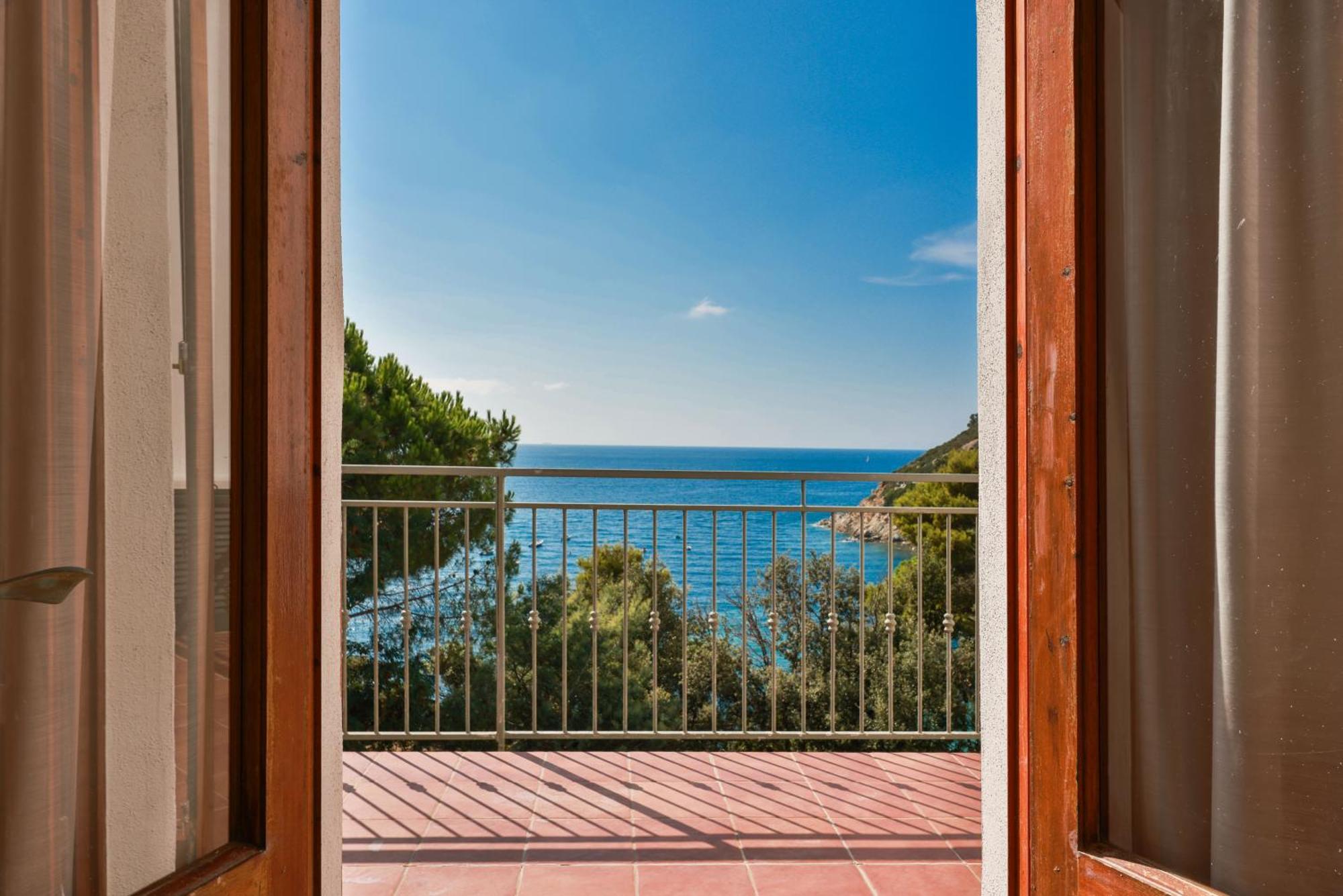 Апартаменты La Terrazza Sul Forno - Goelba Портоферрайо Экстерьер фото